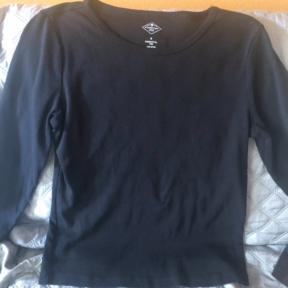 St. John's Bay Essential T shirt Black Size Small - Picture 1 of 12